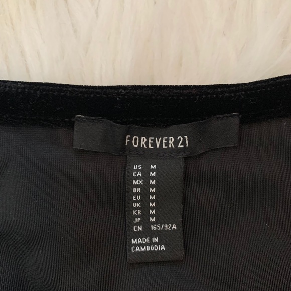 Black velvet mini dress - Picture 2 of 2